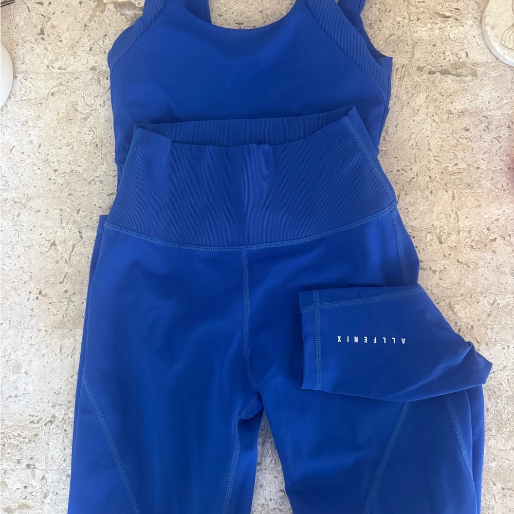 Allfenix Women's Blue Activewear Set